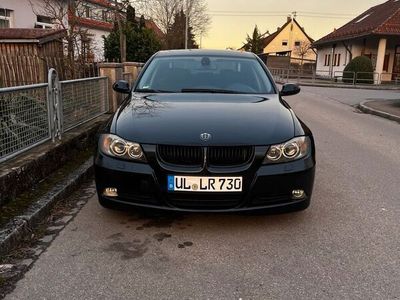 gebraucht BMW 320 i Limosine E90