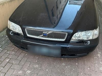 Gebraucht Volvo V40 122 PS (89 kW) 2003 Schwarz Kombi