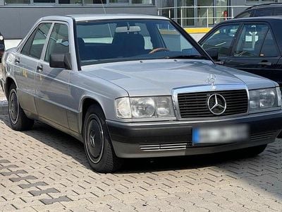 Gebraucht Mercedes 190 102 PS (75 kW) 1989 Grau Limousine