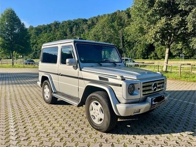 Mercedes G320