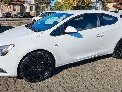 Opel Astra GTC