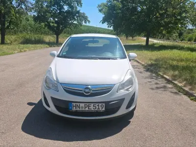 Gebraucht Opel Corsa 86 PS (63 kW) 2013 Weiß Kleinwagen