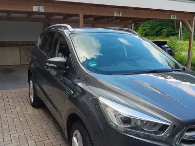 Gebraucht Ford Kuga ST-Line 175 PS (128 kW) 2018 Grau SUV