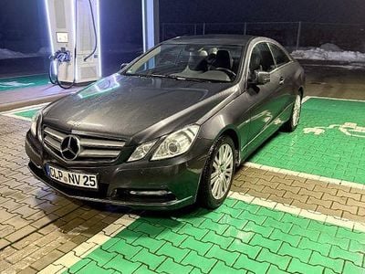 Grau Gebraucht 2011 Mercedes E300 Coupé | 12.990 € (Guter Preis)