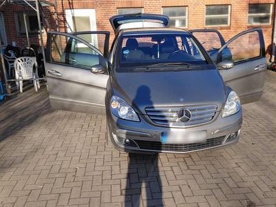 Usata Mercedes B170 150 CV (110 kW) 2005 Grigio Monovolume