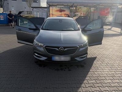 Gebraucht Opel Insignia 136 PS (100 kW) 2017 Grau Limousine