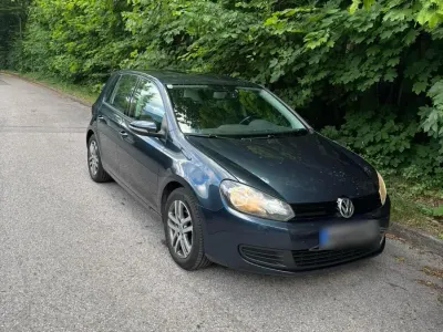 Gebraucht VW Golf VI 90 PS (66 kW) 2011 Blau Kleinwagen