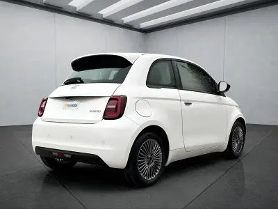 Neu Fiat 500C 65 PS (47 kW) 2026 Weiß Cabrio