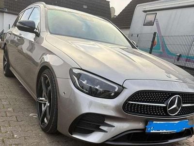 Gebraucht Mercedes E220 AMG line 200 PS (147 kW) 2022 Andere farben Kombi