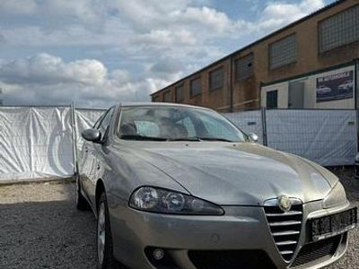 Gebraucht Alfa Romeo 147 120 PS (88 kW) 2005 Silber Kleinwagen