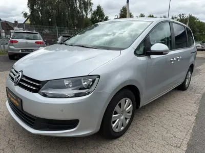 Gebraucht VW Sharan 140 PS (102 kW) 2015 Silber Van / Kleinbus