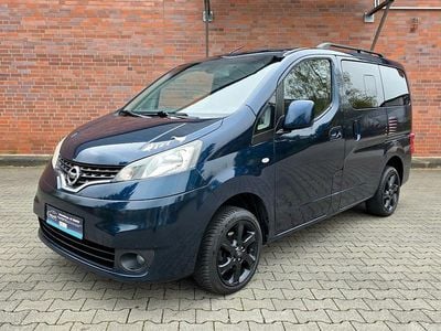 Begagnad Nissan Evalia Tekna 110 HK (80 kW) 2014 Blå Minibuss