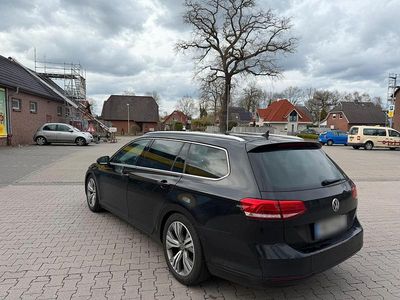Gebraucht VW Passat 120 PS (88 kW) 2016 Schwarz Kombi
