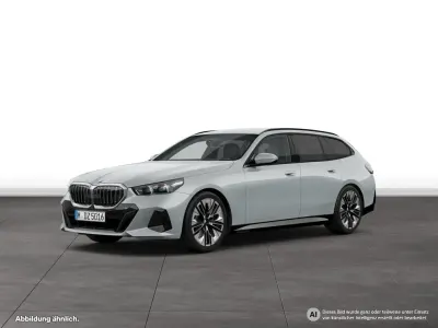 Gebraucht BMW 540 M Sport 286 PS (210 kW) 2025 Grau Kombi