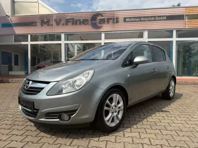 Gebraucht Opel Corsa Sport 87 PS (63 kW) 2010 Silber Kleinwagen