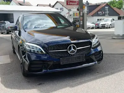 Gebraucht Mercedes C220 194 PS (142 kW) 2021 Schwarz Kombi