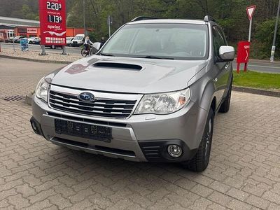 Usata Subaru Forester 146 CV (107 kW) 2010 Grigio SUV