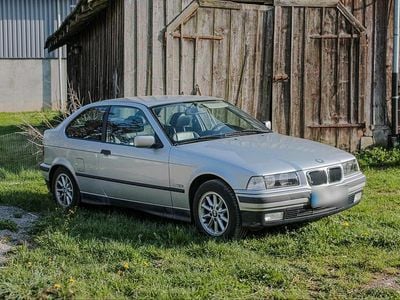Gebraucht BMW 318 Compact 140 PS (102 kW) 1998 Silber Kleinwagen