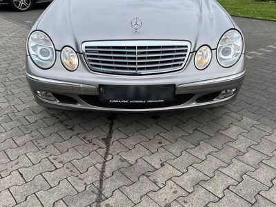 gebraucht Mercedes E240 Élégance 2.6 Liter Motor