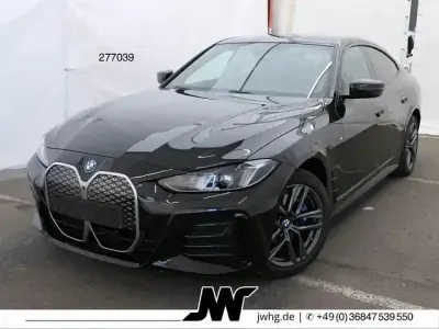 Gebraucht BMW i4 Sport Line 210 kW (286 PS) 2024 Black sapphire metallic Limousine