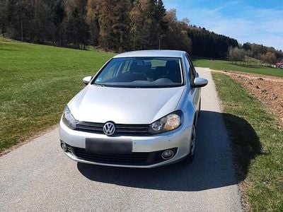 Usata VW Golf VI 80 CV (58 kW) 2009 Argento Utilitaria