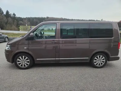 Używany VW T5 Team 179 KM (131 kW) 2011 Brązowy Van