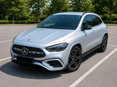 Gebraucht Mercedes GLA200 AMG line 163 PS (119 kW) 2024 Silber SUV