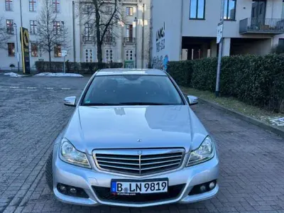 Brugt Mercedes C200 136 HK (100 kW) 2012 Sølv Sedan