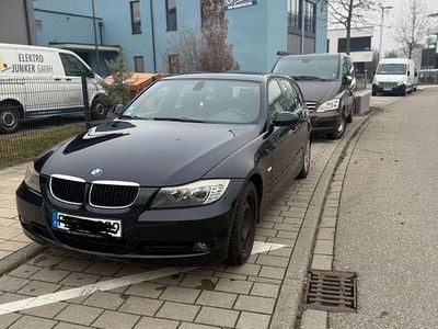 Blau Gebraucht 2007 BMW 318 Comfort Edition Kombi | 3.800 € (Guter Preis)
