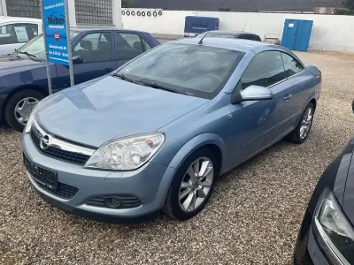 Gebraucht Opel Astra Cosmo 140 PS (102 kW) 2007 Blau Cabrio