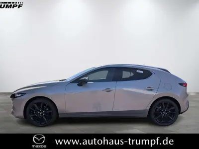 Neu Mazda 3 Homura-Line 140 PS (102 kW) 2026 Platinum quartz m Limousine