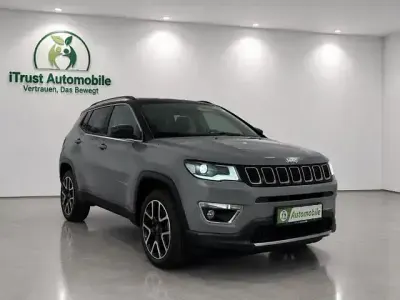 Gebraucht Jeep Compass Limited 170 PS (125 kW) 2020 Grau SUV