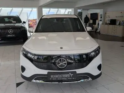 Gebraucht Mercedes EQB250+ Progressive 139 kW (190 PS) 2025 Weiß SUV