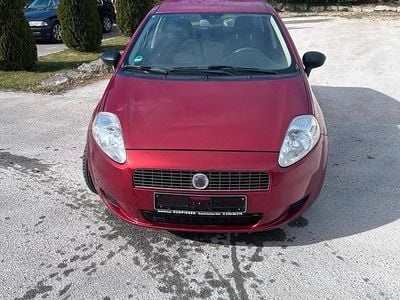 Second-hand Fiat Punto 77 CP (56 kW) 2009 Roșu Hatchback