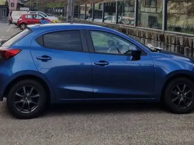 Gebraucht Mazda 2 Kizoku 90 PS (66 kW) 2021 Blau Kleinwagen
