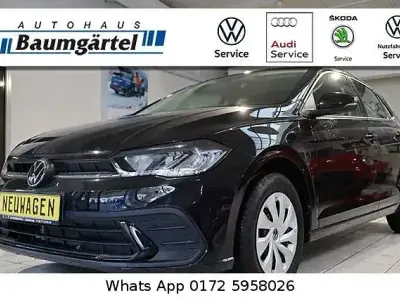 Używany VW Polo Life 95 KM (69 kW) 2024 Czarny Sedan/Limuzyna