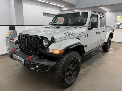Gebraucht Jeep Willys Sport 284 PS (208 kW) 2020 Silber SUV