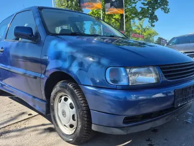 Gebraucht VW Polo 60 PS (44 kW) 1998 Blau Kleinwagen