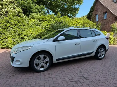 Używany Renault Mégane GrandTour Dynamique 140 KM (102 kW) 2009 Biały Kombi