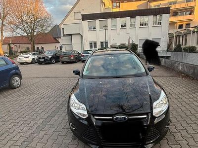 Gebraucht Ford Focus 116 PS (85 kW) 2012 Schwarz Kombi