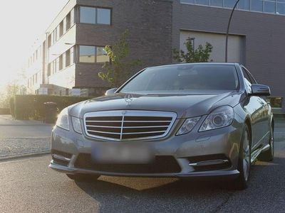 Mercedes E200
