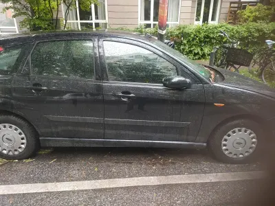 Gebraucht Ford Focus 70 PS (51 kW) 2005 Schwarz Limousine