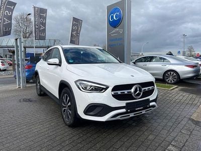 Gebraucht Mercedes GLA250 Style 218 PS (160 kW) 2022 Polarweiss SUV