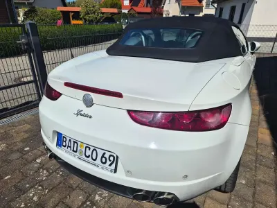 Second-hand Alfa Romeo Spider Exclusive 185 CP (136 kW) 2008 Alb Cabrio