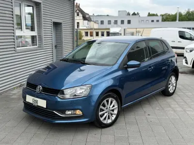 Gebraucht VW Polo LOUNGE 90 PS (66 kW) 2015 Blau Limousine
