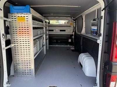 Second-hand Renault Trafic Komfort 125 CP (91 kW) 2019 Alb Monovolum