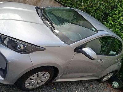 Gebraucht Toyota Yaris Hybrid Comfort 92 PS (67 kW) 2021 Limousine