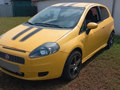 Gebraucht Fiat Grande Punto 77 PS (56 kW) 2009 Gelb Kleinwagen