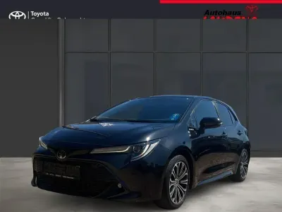 Gebraucht Toyota Corolla Team 116 PS (85 kW) 2021 Schwarz Limousine