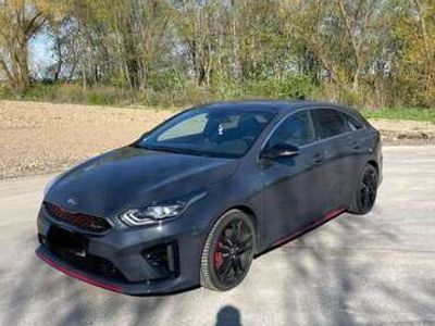 Kia ProCeed GT